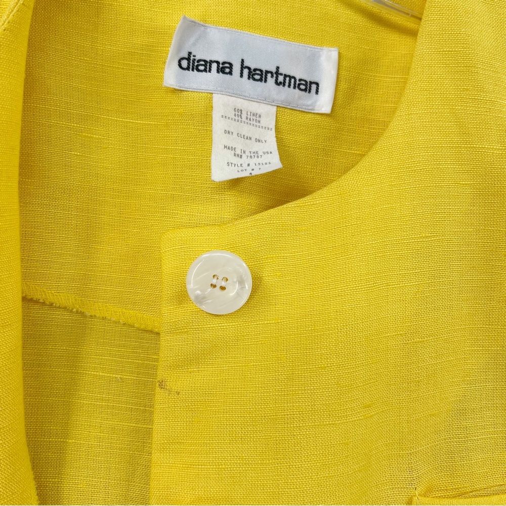 Vintage Linen Blend Cropped and Boxy Blazer Shacket by Diana Hartman Made in USA - Picture 12 of 16